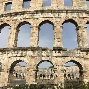 Luxury Old Town , Pula Croatia