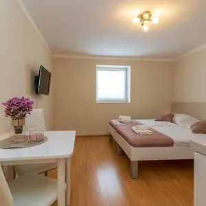 Leonarda Apartamento