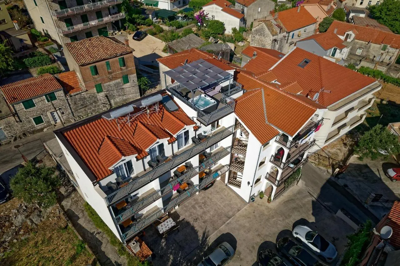 Apartments & Rooms Zaja Trogir