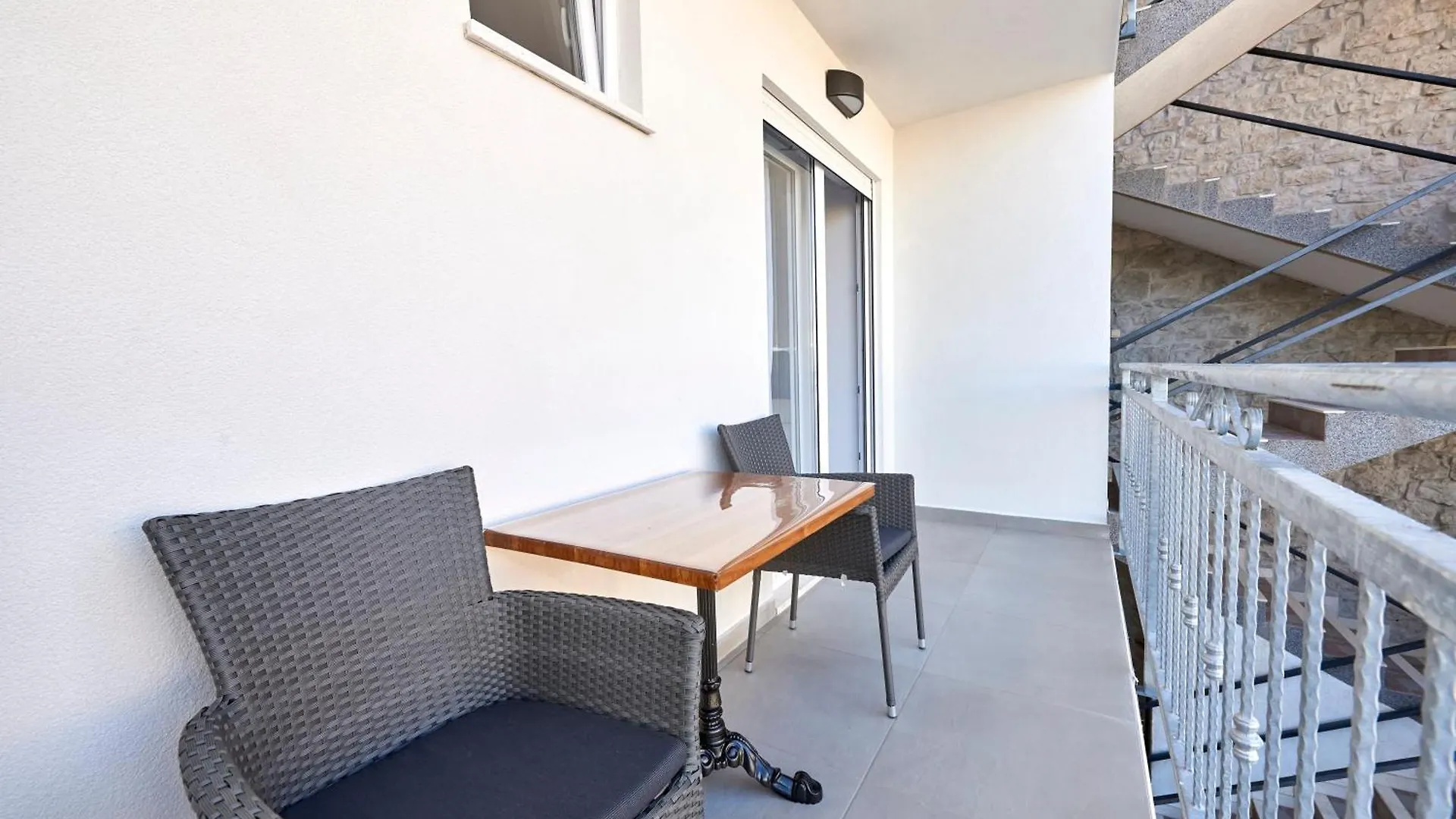 Apartments & Rooms Zaja Τρογκίρ