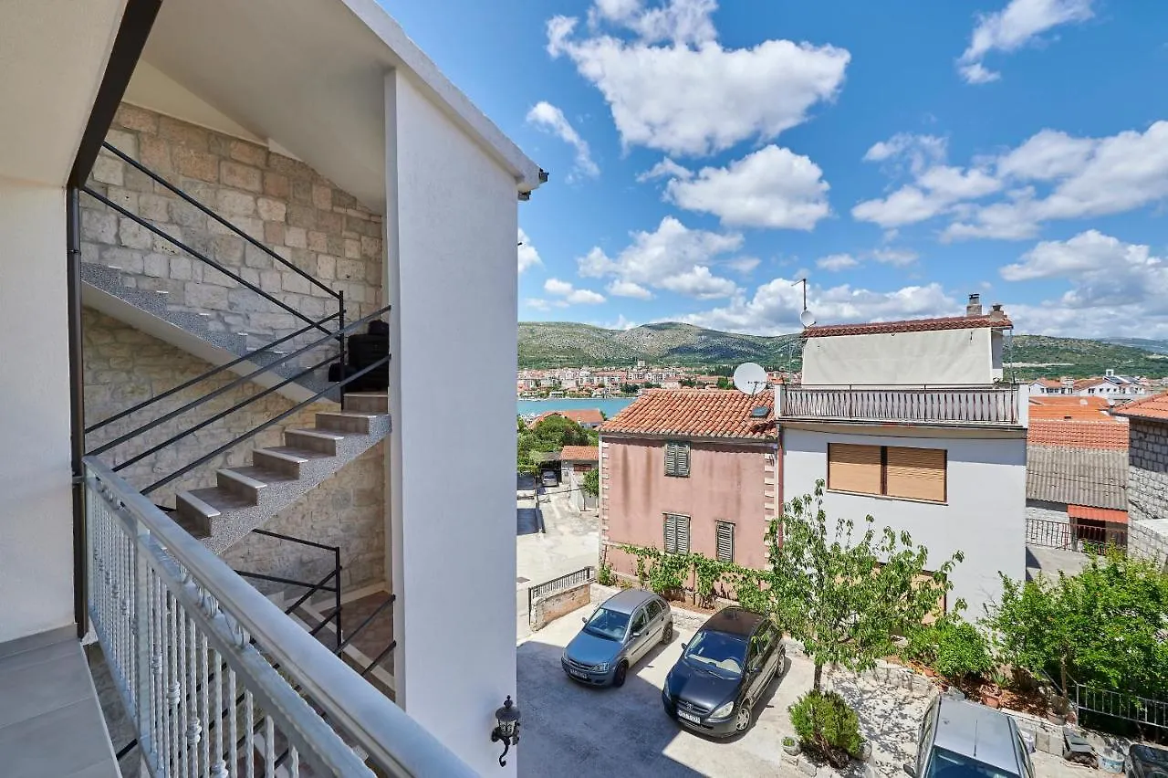 Apartments & Rooms Zaja Trogir 0*,